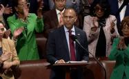 继续拖延“大而美”法案，美众议院民主党领袖演讲近9小时创纪录