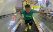 媒体：“跑楼小孩”代送外卖最后100米，看似多赢却藏“多输”风险