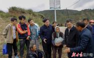 甘肃省委书记、省长在榆中现场指挥抢险救灾工作：千方百计搜救失联人员